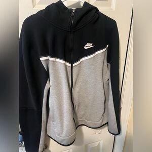 Nike Tech Fleece Hoodie – Black/Grey/White (Size M)